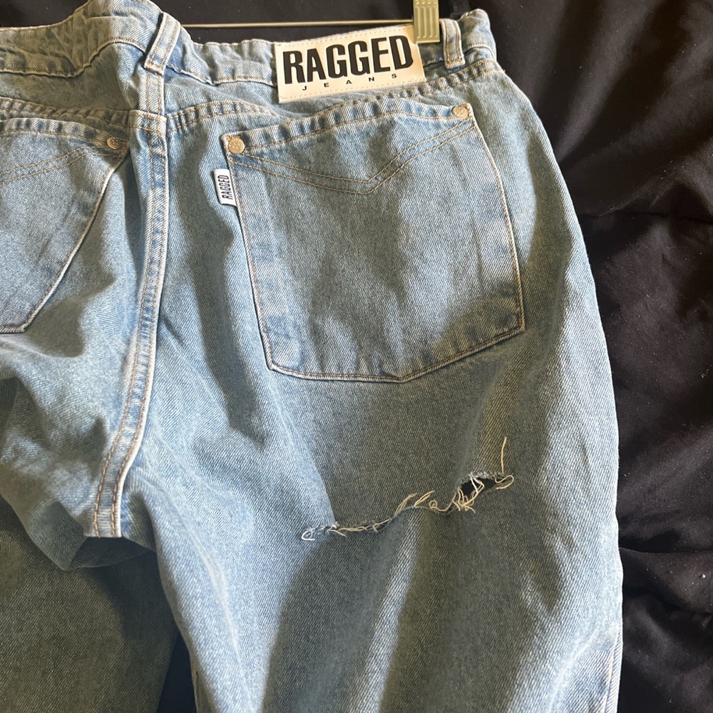 the ragged priest high waisted mom jeans w/ a butt rip